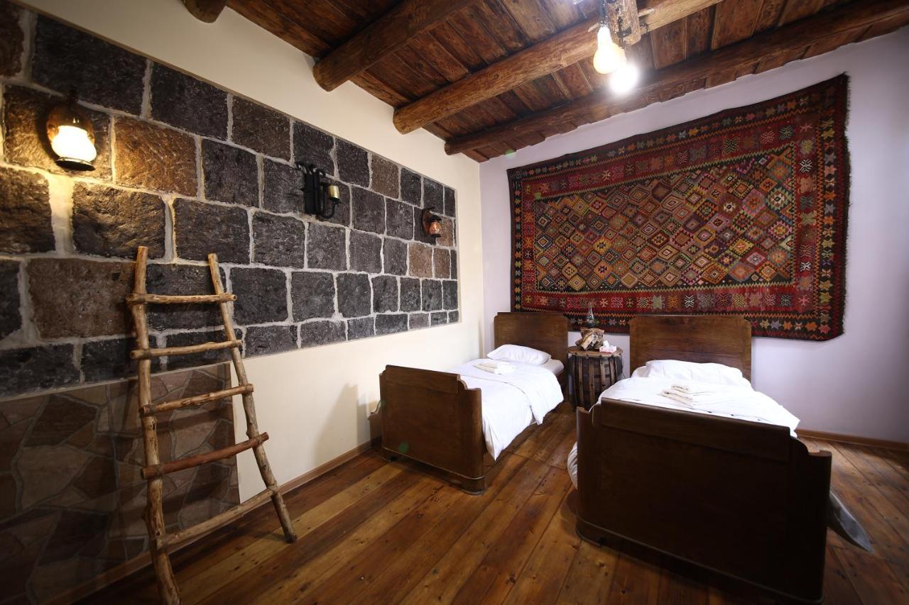 Alashkert Guesthouse ,Ալաշկերտ Հյուրատուն 기우므리 외부 사진